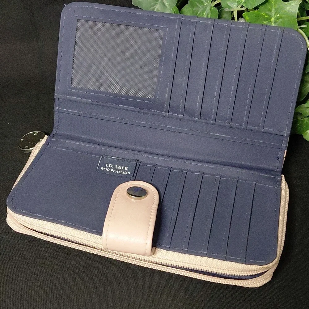 Nautica Floral Peach Wallet RFID Protected